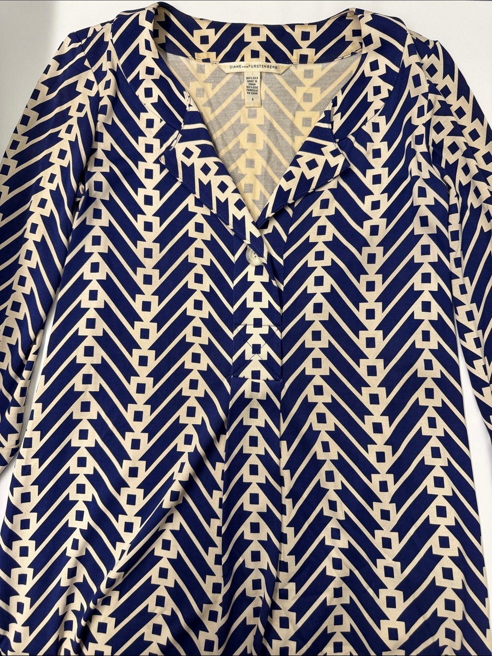 Diane Von Furstenberg Navy & Ivory Geometric V-Neck Tunic